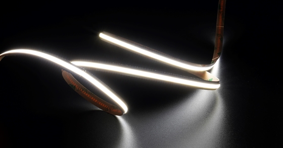 Υψηλή ελαφριά 18W των οδηγήσεων ΣΠΑΔΊΚΩΝ CRI CRI90+ μοναδική γραμμική δομή ταινιών